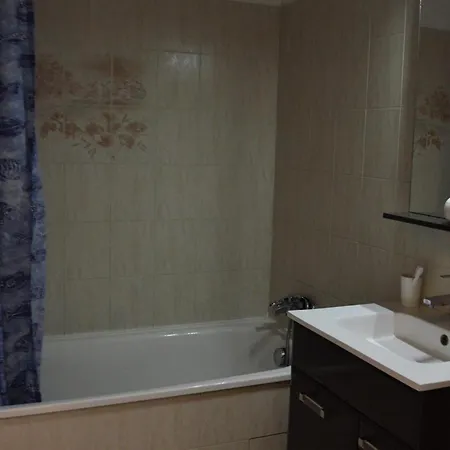 펜션 3 Bedroom Lovely In