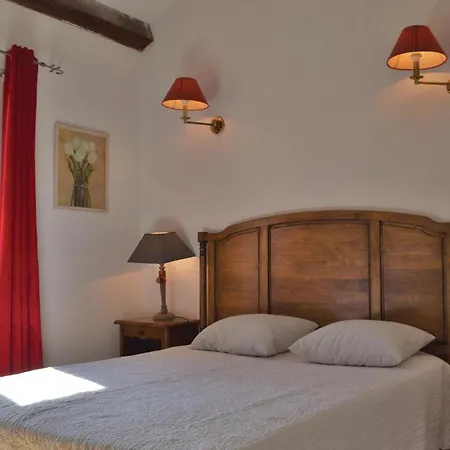 3 Bedroom Lovely In Cervione