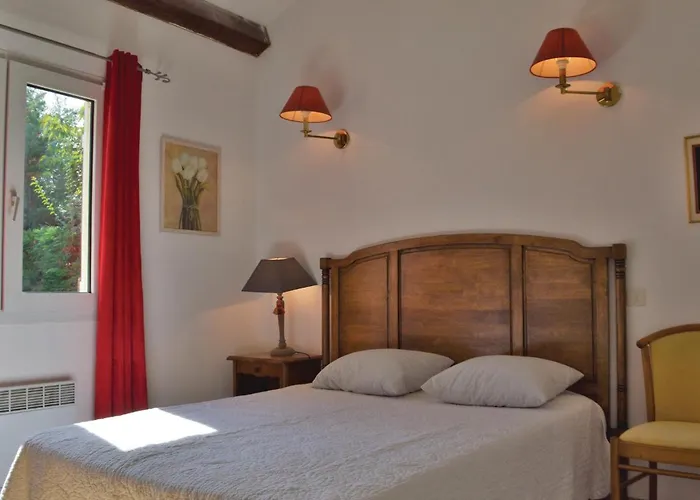 3 Bedroom Lovely In Cervione