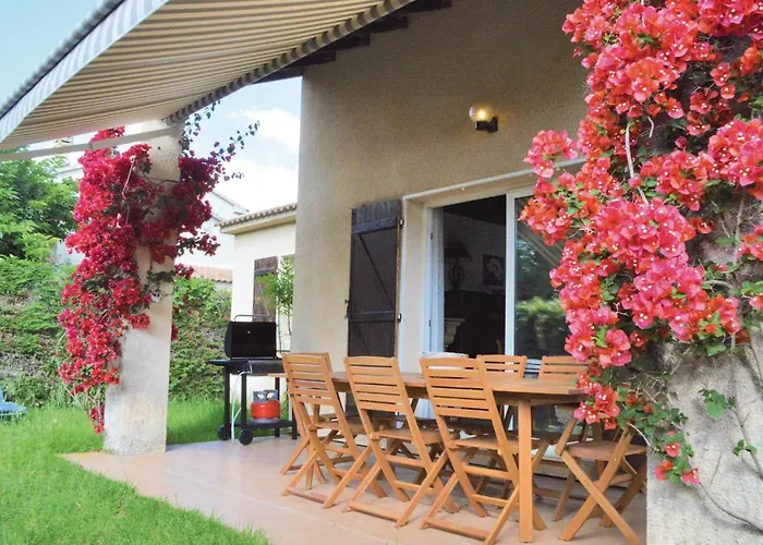 Vakantiehuis 3 Bedroom Lovely In Cervione